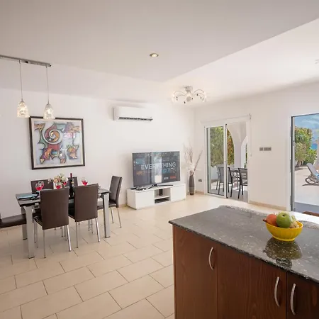 Sunrise * Ajía Nápa